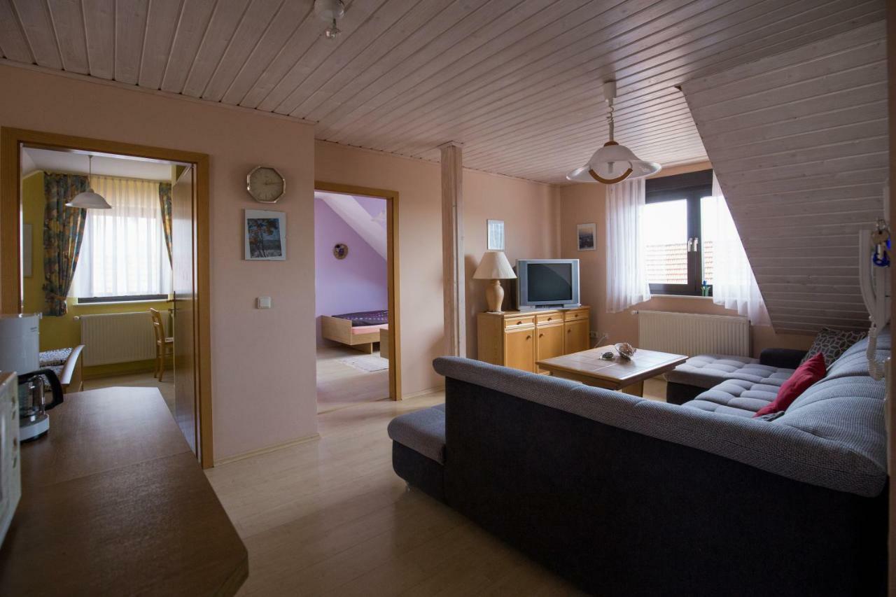 Ferienwohnung Arnold Burkardroth Екстер'єр фото