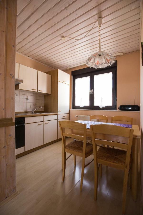 Ferienwohnung Arnold Burkardroth Екстер'єр фото